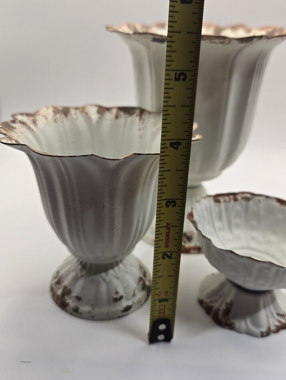 Set Of 3 Nesting Mini Planters Rustic Metal Scalloped Edges Home Decor - Picture 5 of 9